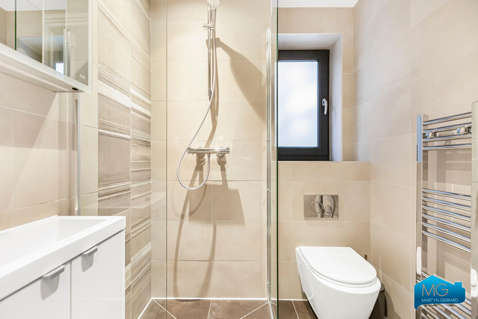 2 bedroom Apartment to rent - Martyn Gerrard