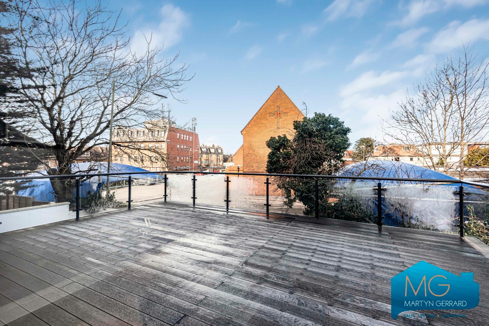 2 bedroom Apartment to rent - Martyn Gerrard