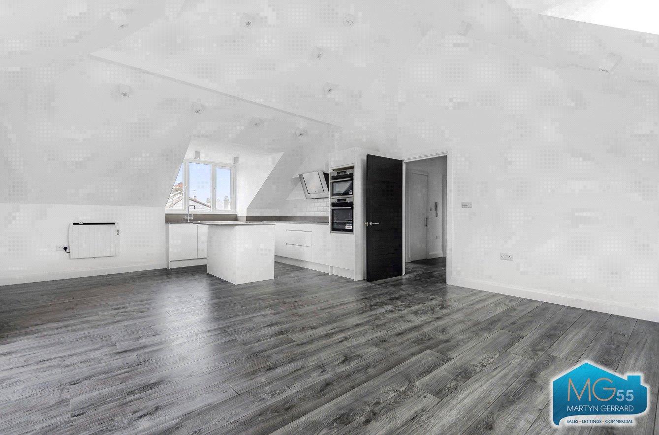 2 bedroom Apartment to rent - Martyn Gerrard