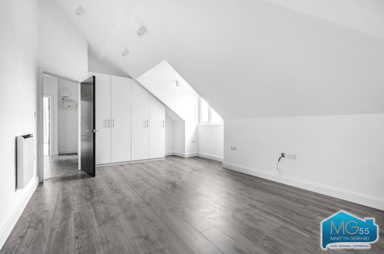 2 bedroom Apartment to rent - Martyn Gerrard