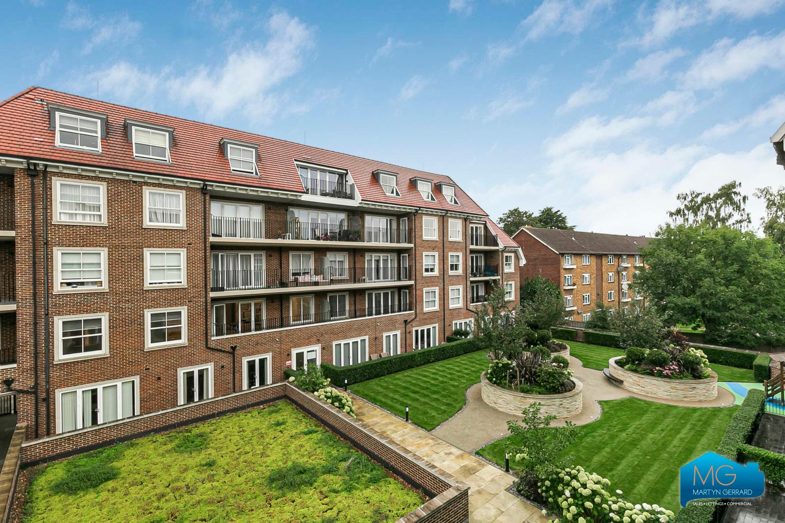 2 bedroom Apartment to rent - Martyn Gerrard