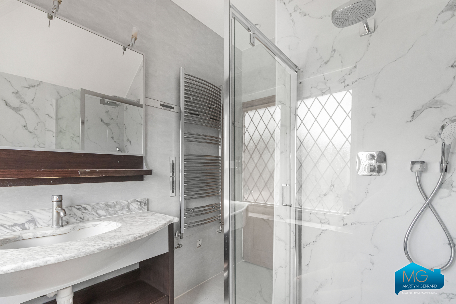 7 bedroom Detached House to rent - Martyn Gerrard
