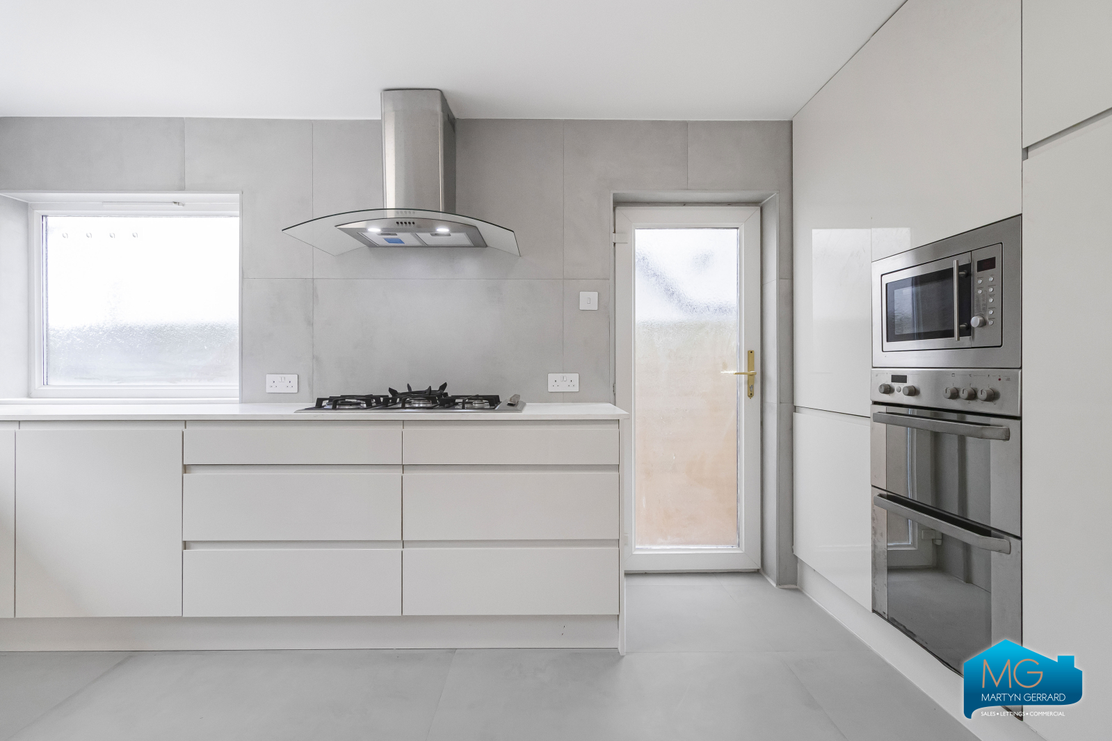 7 bedroom Detached House to rent - Martyn Gerrard