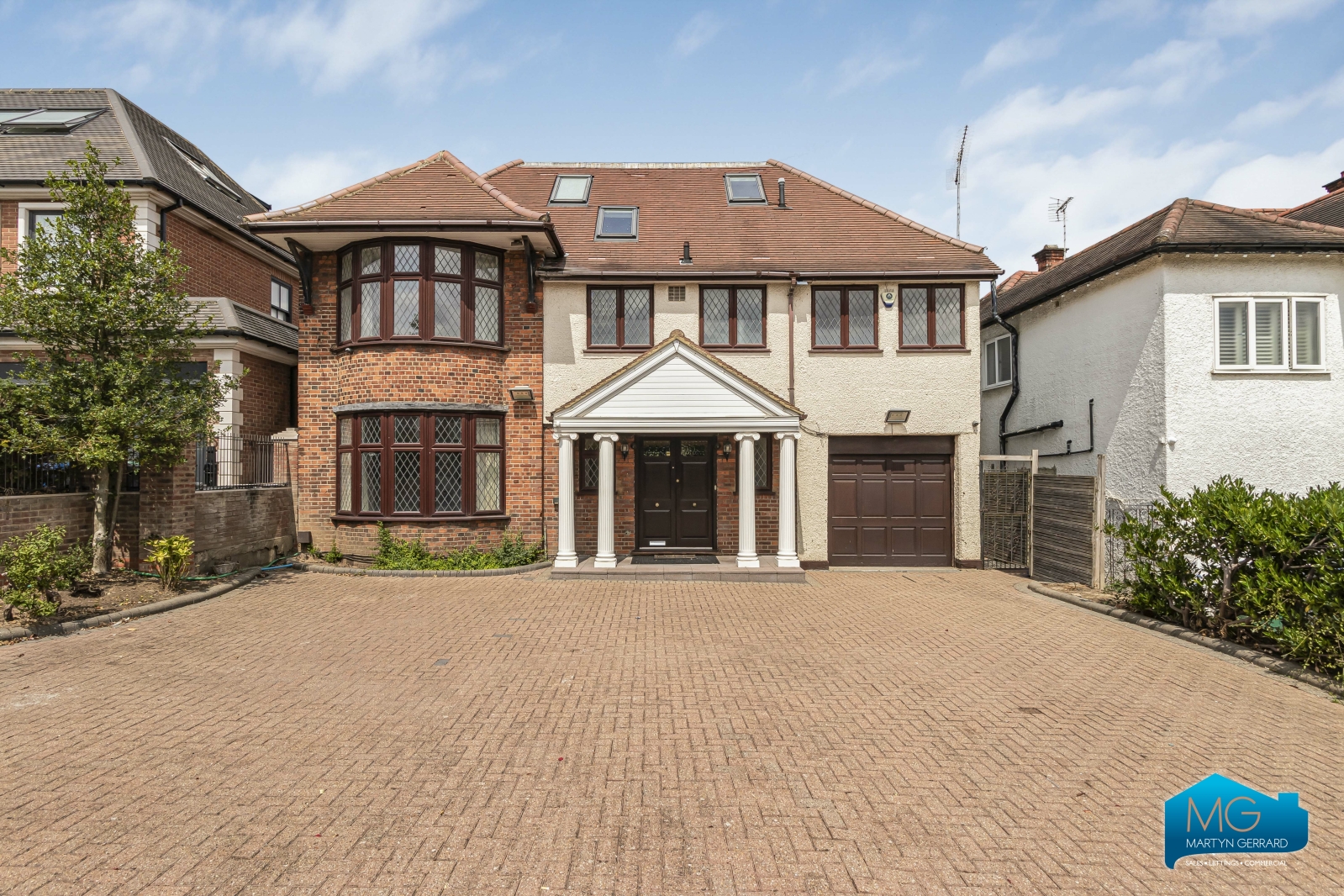 Buckingham Avenue, Whetstone, London, N20+  - Martyn Gerrard