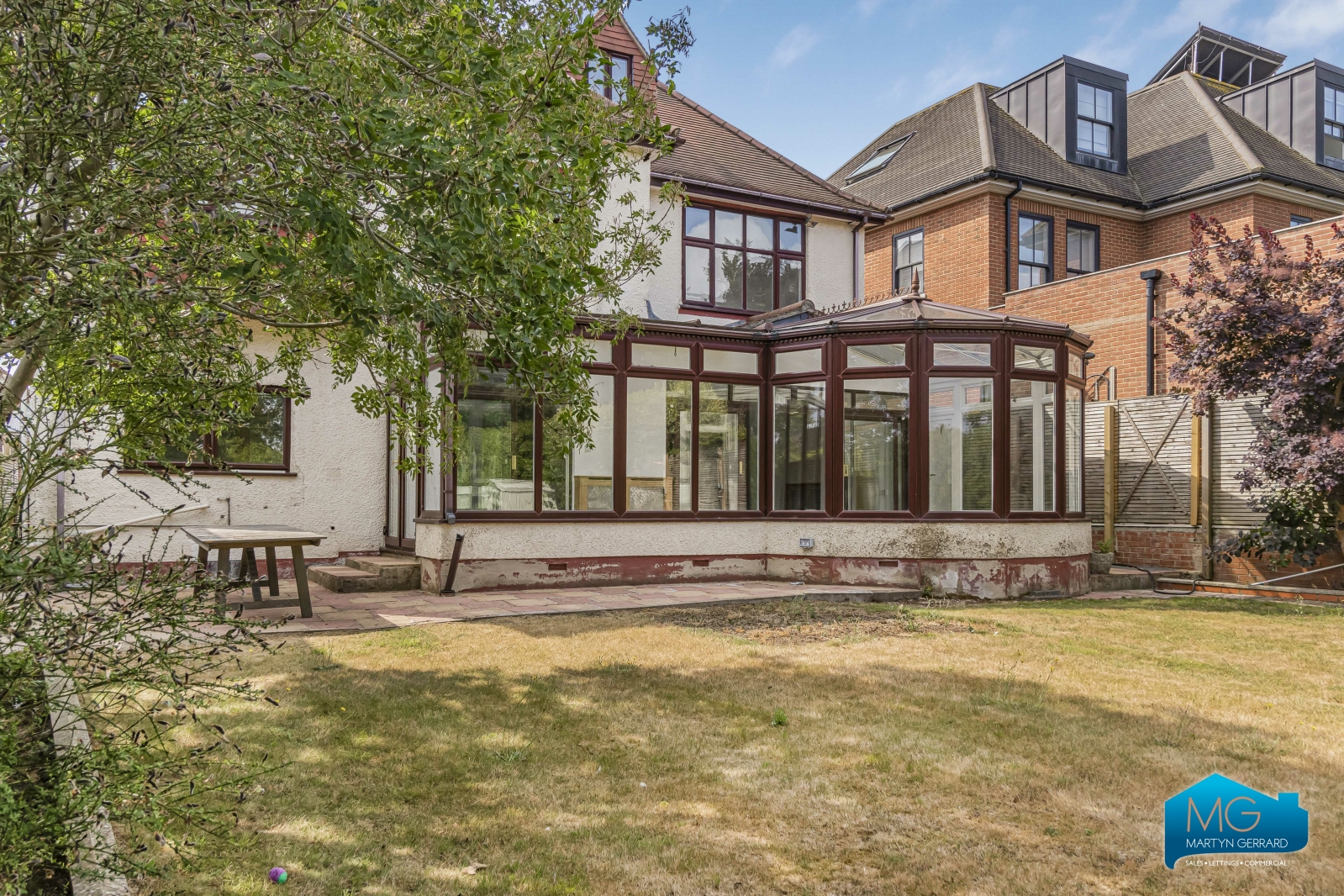 7 bedroom Detached House to rent - Martyn Gerrard
