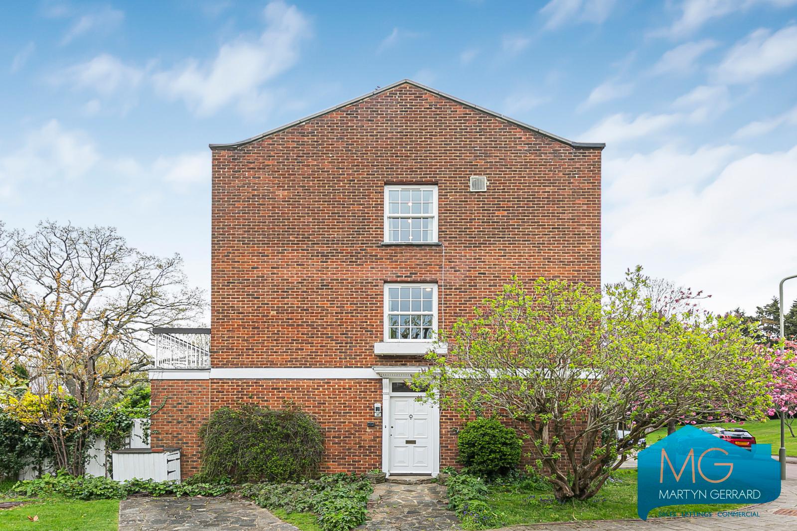 4 bedroom End of Terrace House to rent - Martyn Gerrard