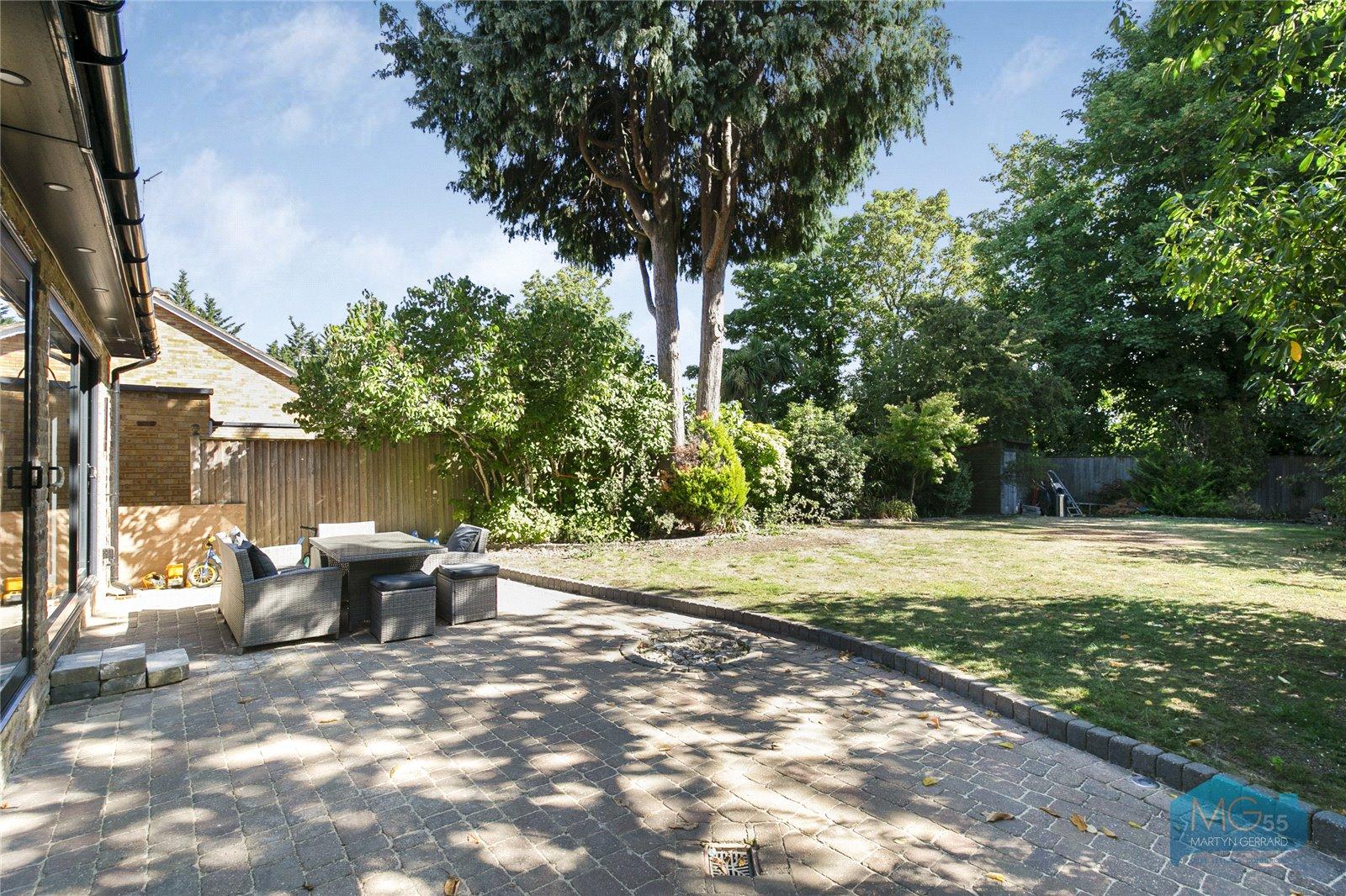 4 bedroom Detached House to rent - Martyn Gerrard