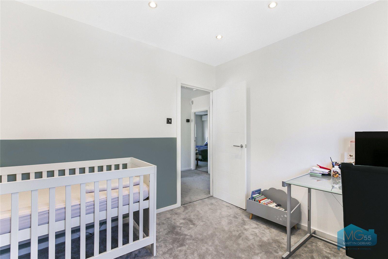 4 bedroom Detached House to rent - Martyn Gerrard