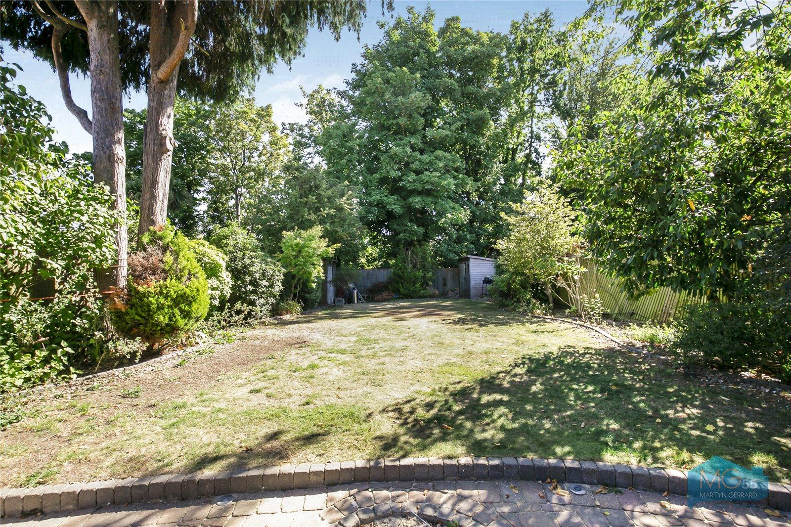 4 bedroom Detached House to rent - Martyn Gerrard