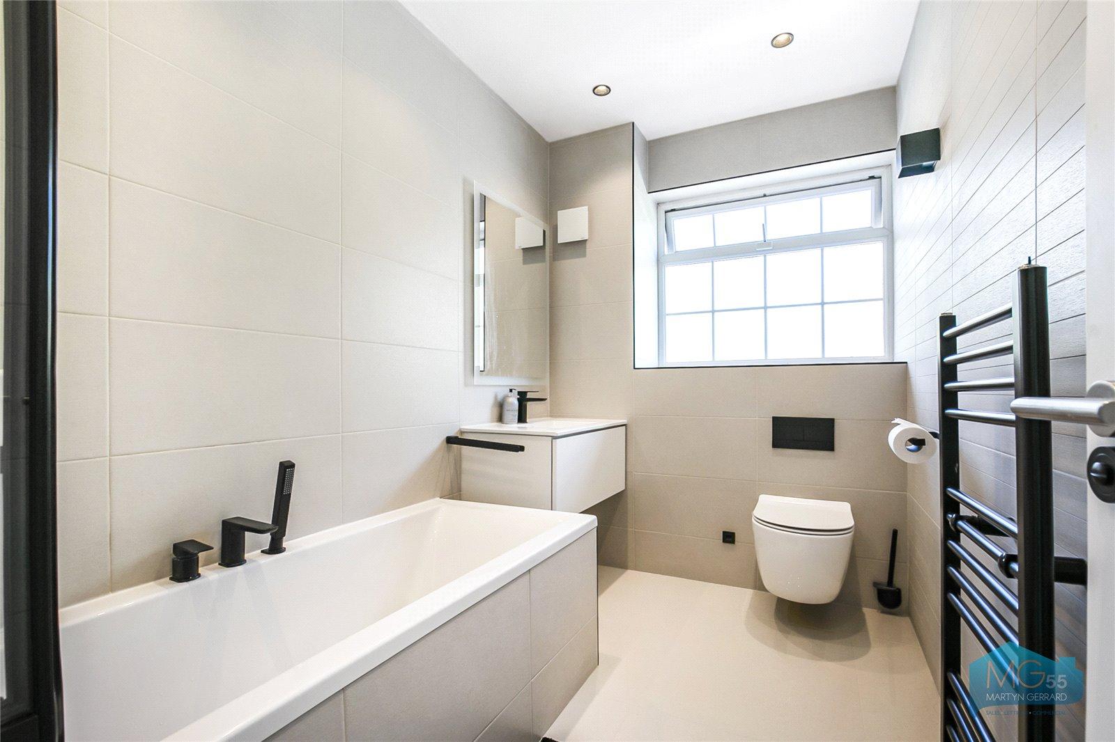 4 bedroom Detached House to rent - Martyn Gerrard