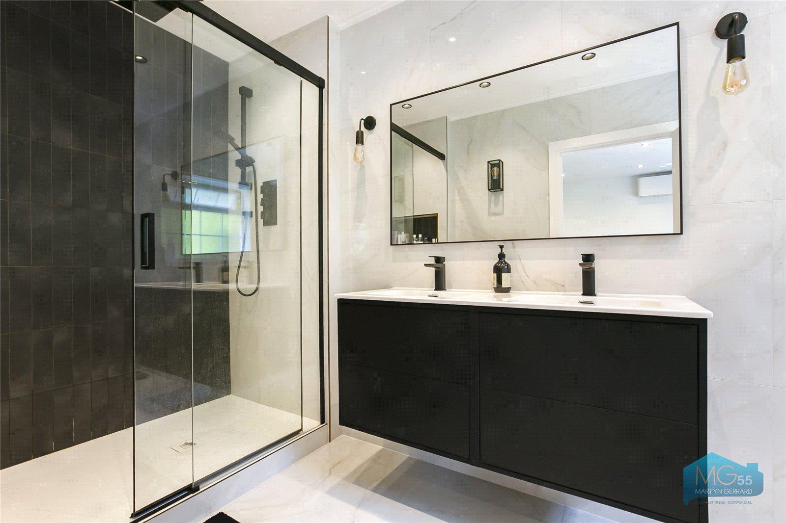 4 bedroom Detached House to rent - Martyn Gerrard