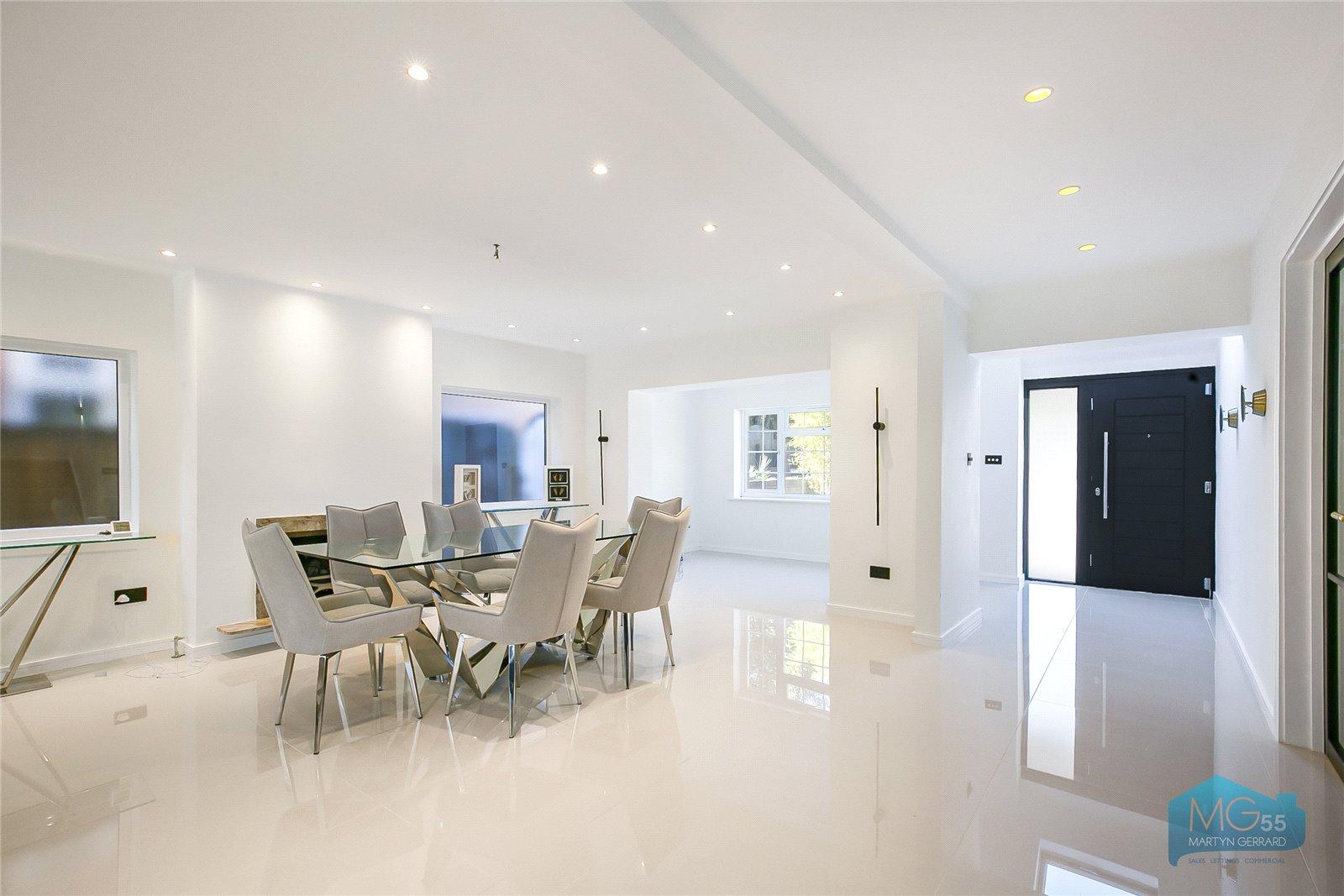 4 bedroom Detached House to rent - Martyn Gerrard