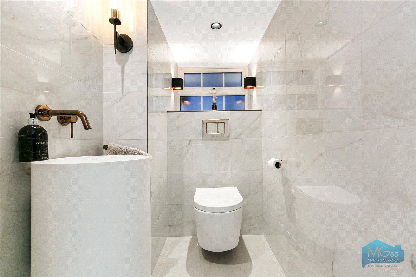4 bedroom Detached House to rent - Martyn Gerrard