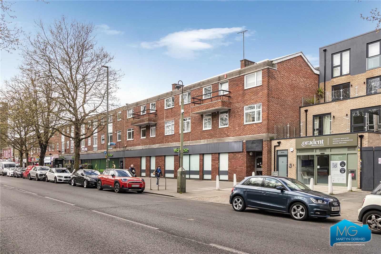 High Road, Whetstone, London, N20+  - Martyn Gerrard