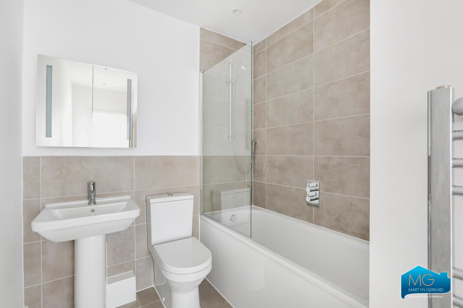 2 bedroom Apartment to rent - Martyn Gerrard