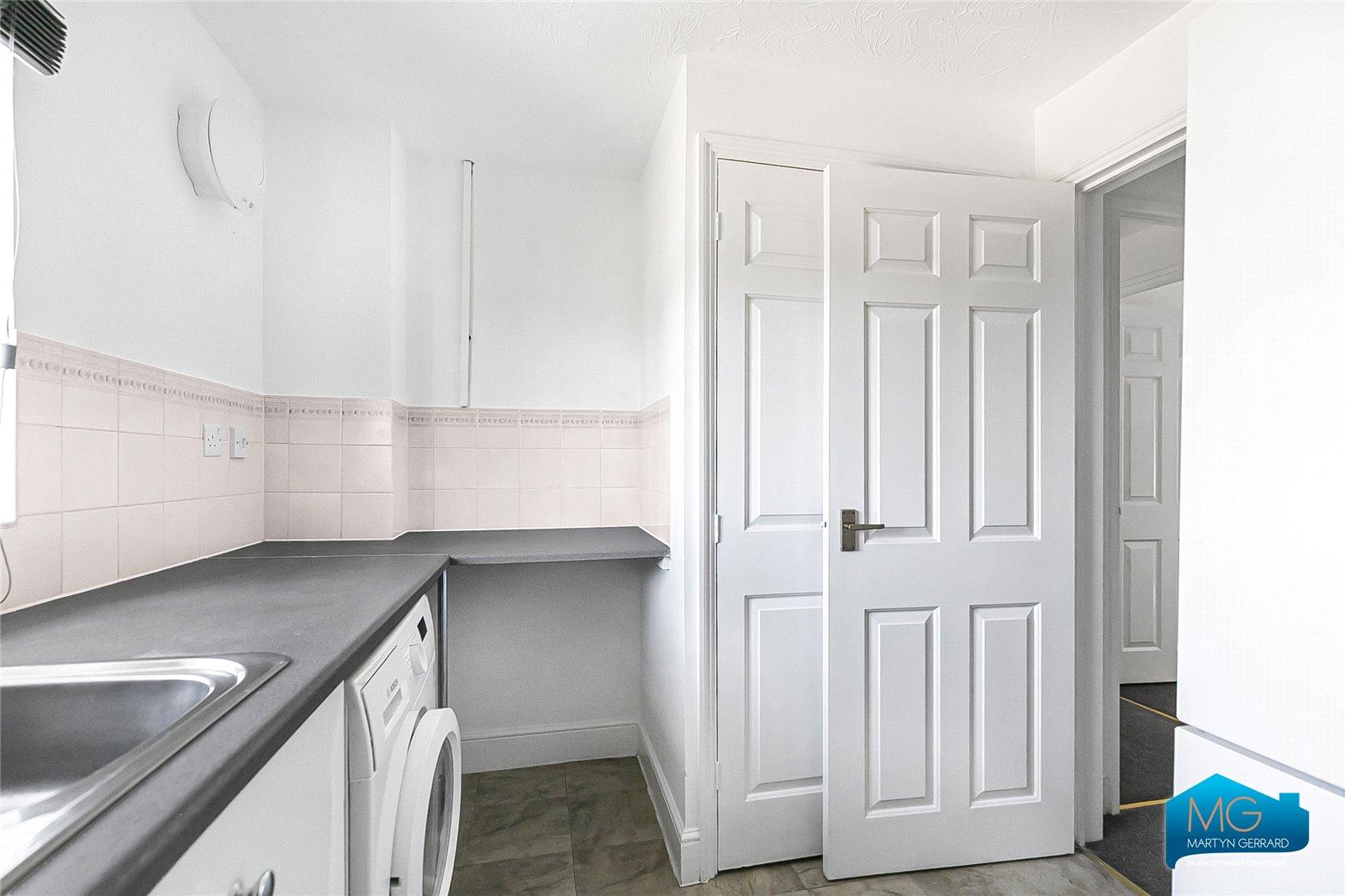 1 bedroom Apartment to rent - Martyn Gerrard