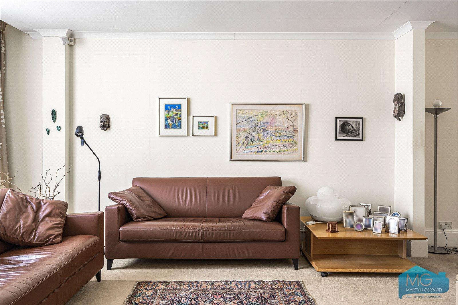 3 bedroom Terraced House for sale - Martyn Gerrard
