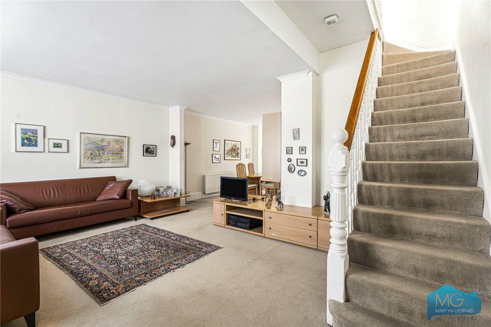 3 bedroom Terraced House for sale - Martyn Gerrard