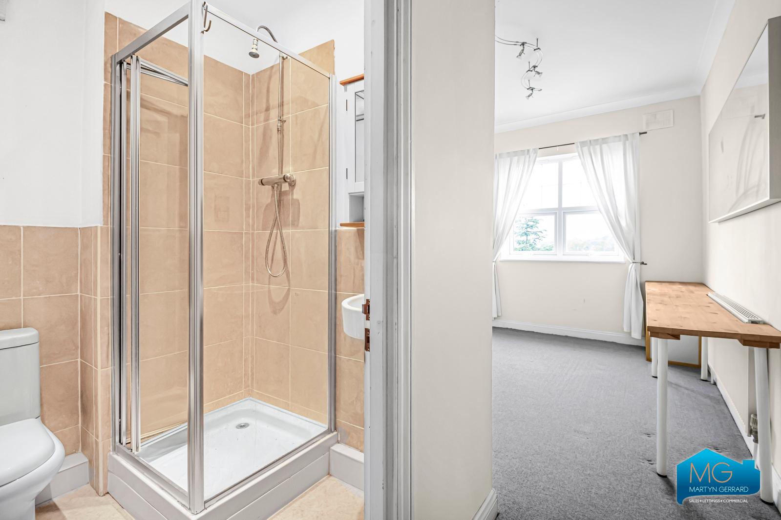 2 bedroom Apartment to rent - Martyn Gerrard