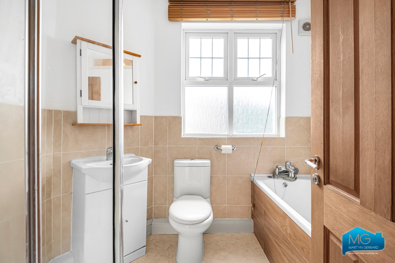 2 bedroom Apartment to rent - Martyn Gerrard