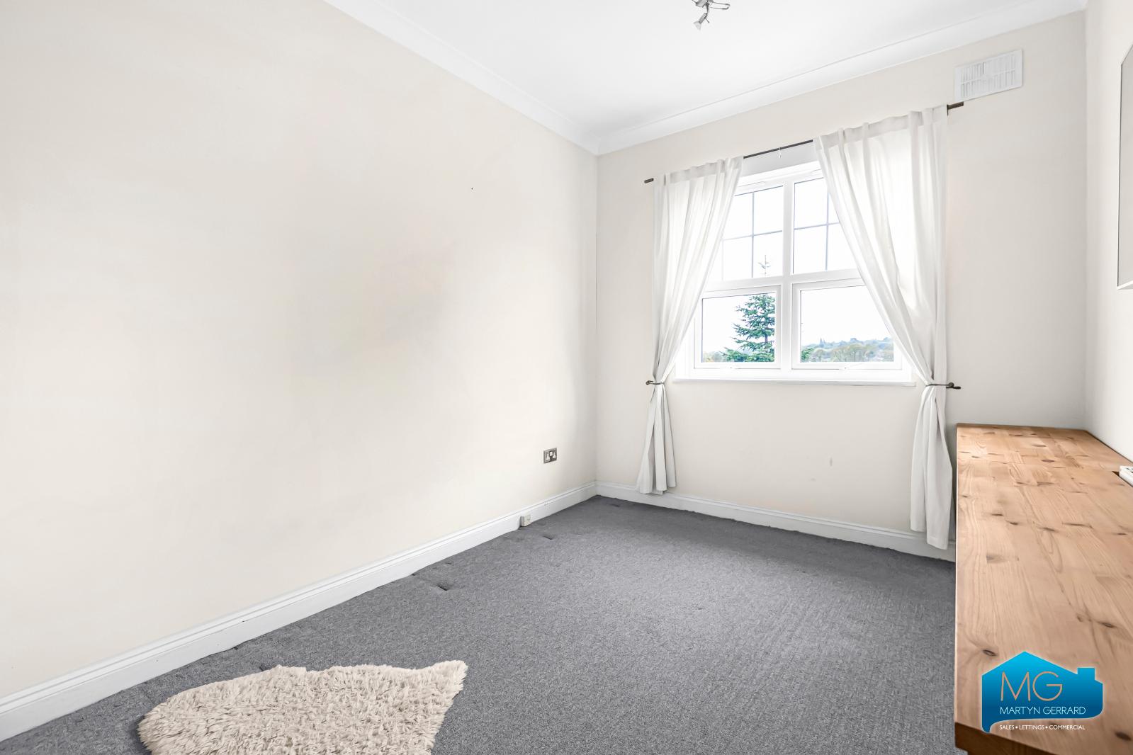 2 bedroom Apartment to rent - Martyn Gerrard