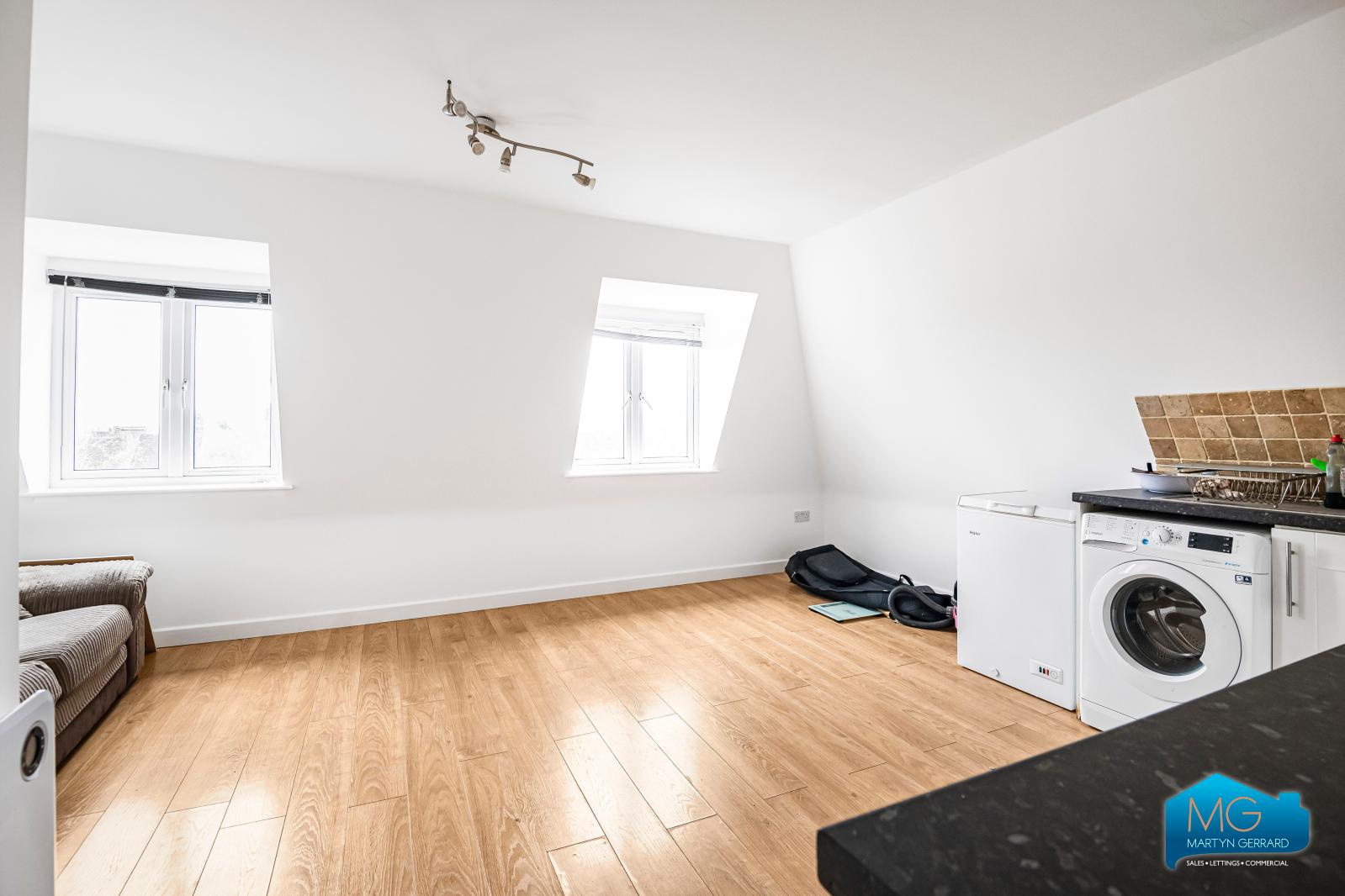 1 bedroom Apartment to rent - Martyn Gerrard