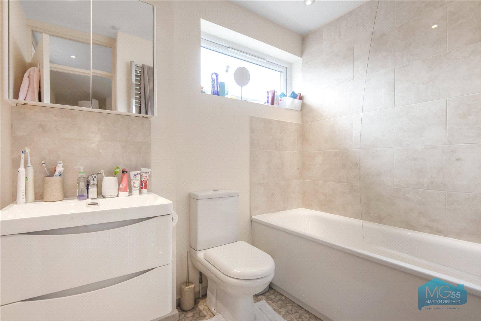3 bedroom Terraced House to rent - Martyn Gerrard