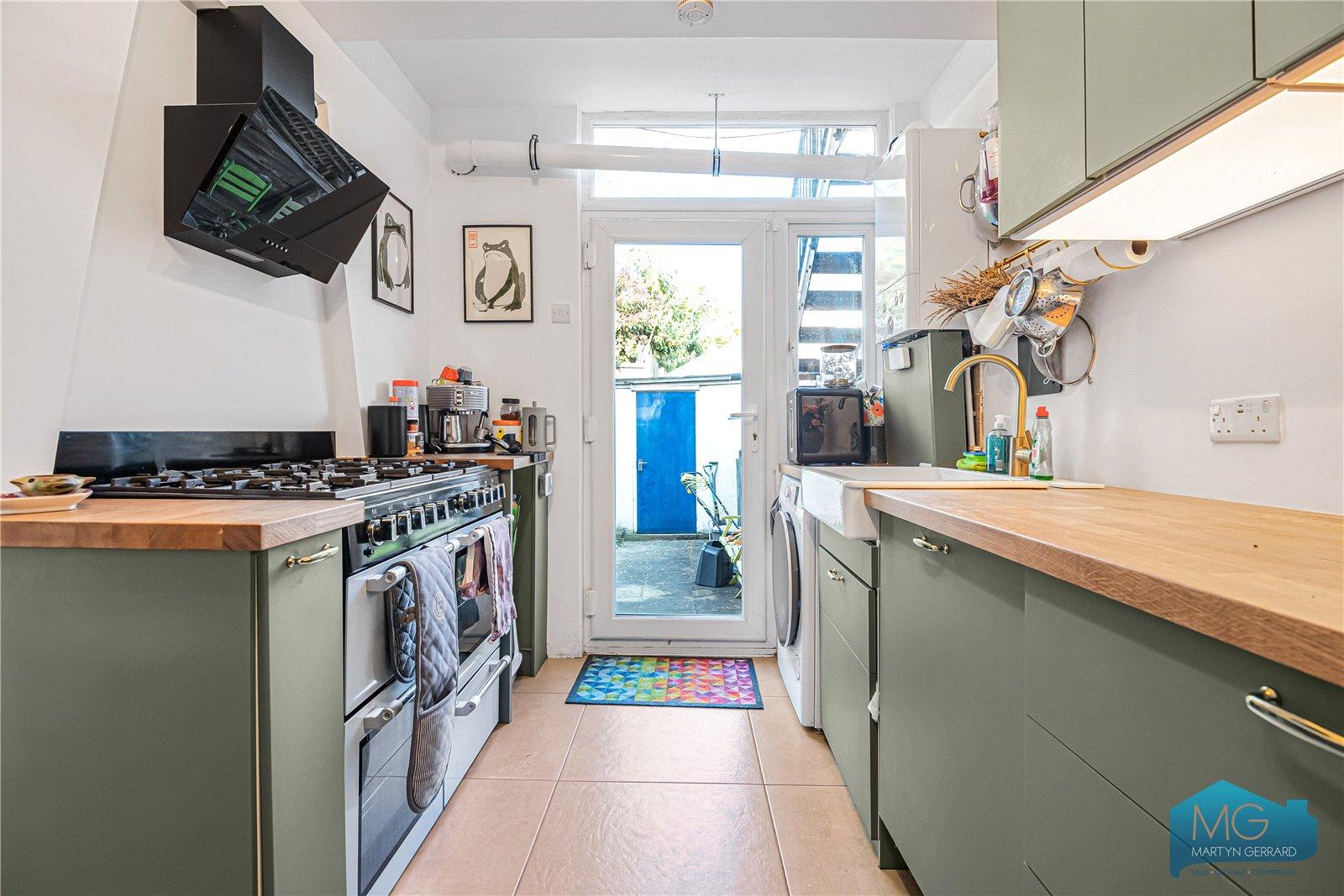 2 bedroom Maisonette for sale - Martyn Gerrard