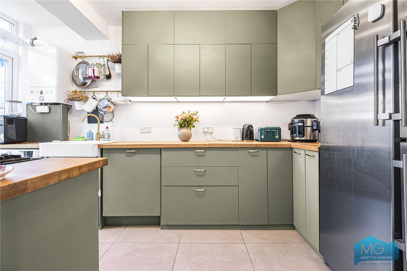 2 bedroom Maisonette for sale - Martyn Gerrard