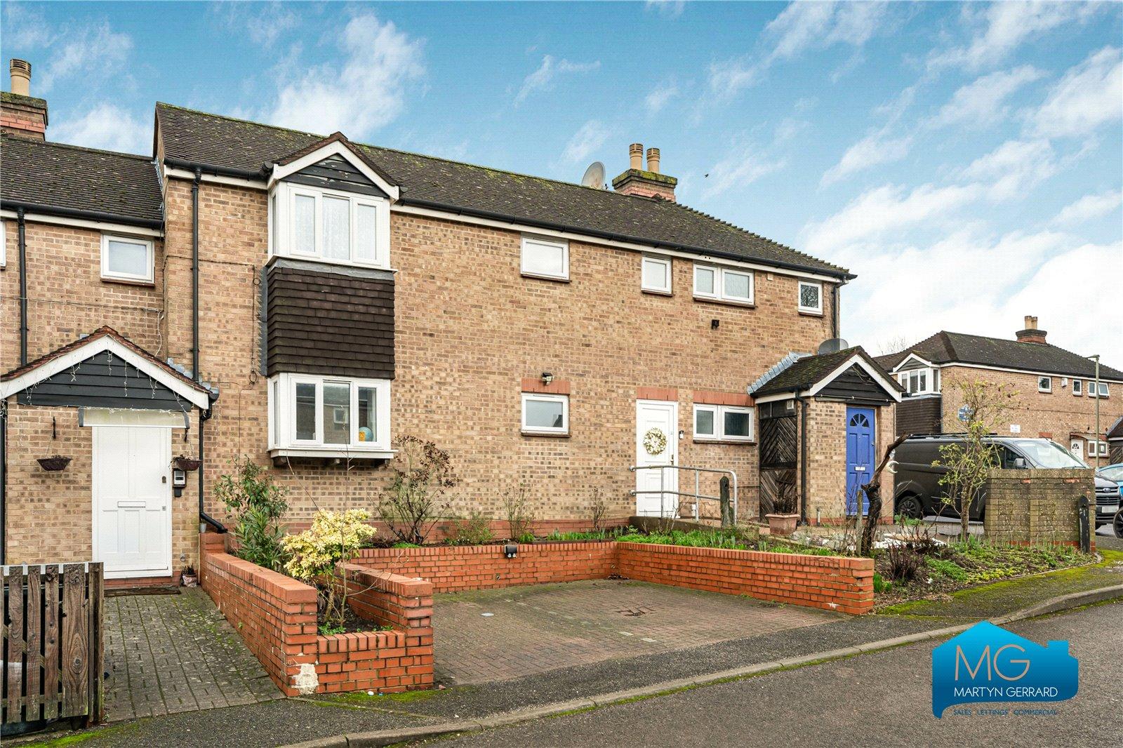 3 bedroom Ground Floor Flat to rent - Martyn Gerrard