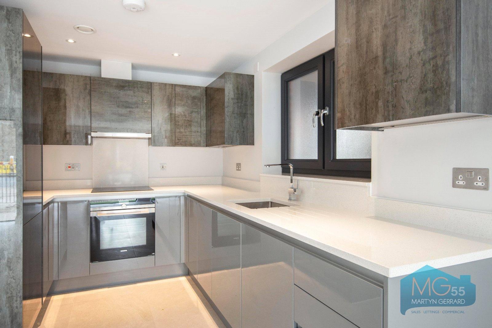 1 bedroom Ground Floor Flat to rent - Martyn Gerrard