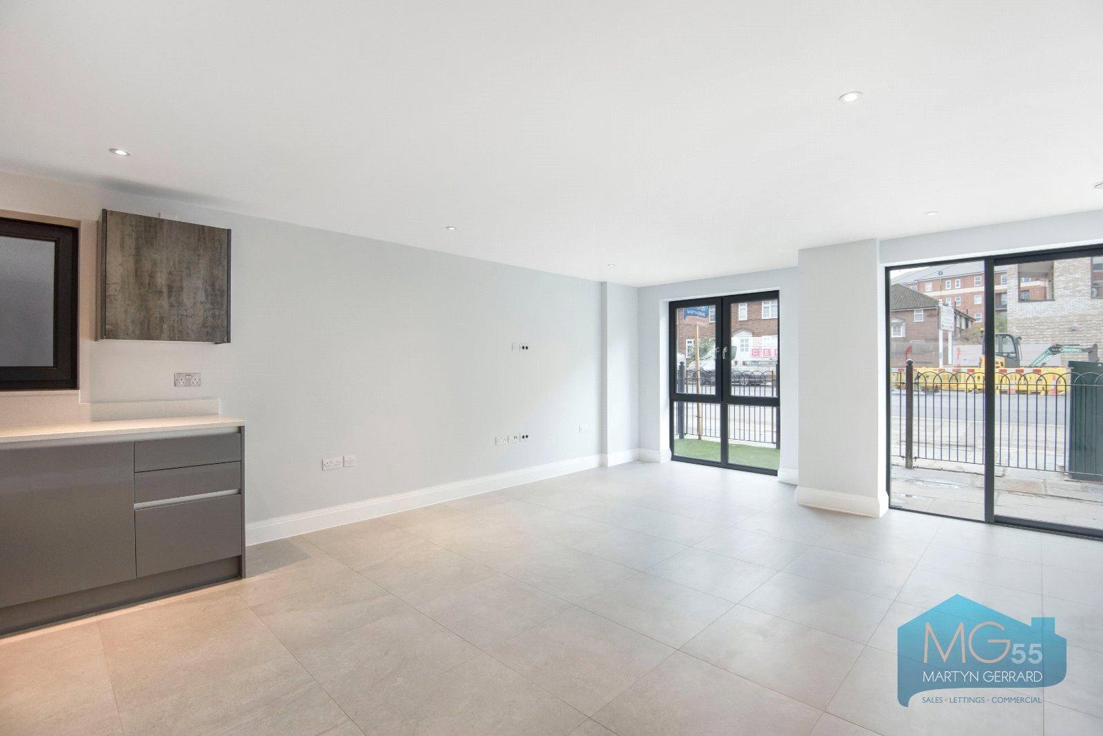 1 bedroom Ground Floor Flat to rent - Martyn Gerrard