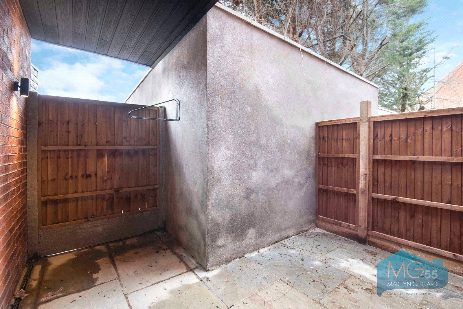 1 bedroom Ground Floor Flat to rent - Martyn Gerrard