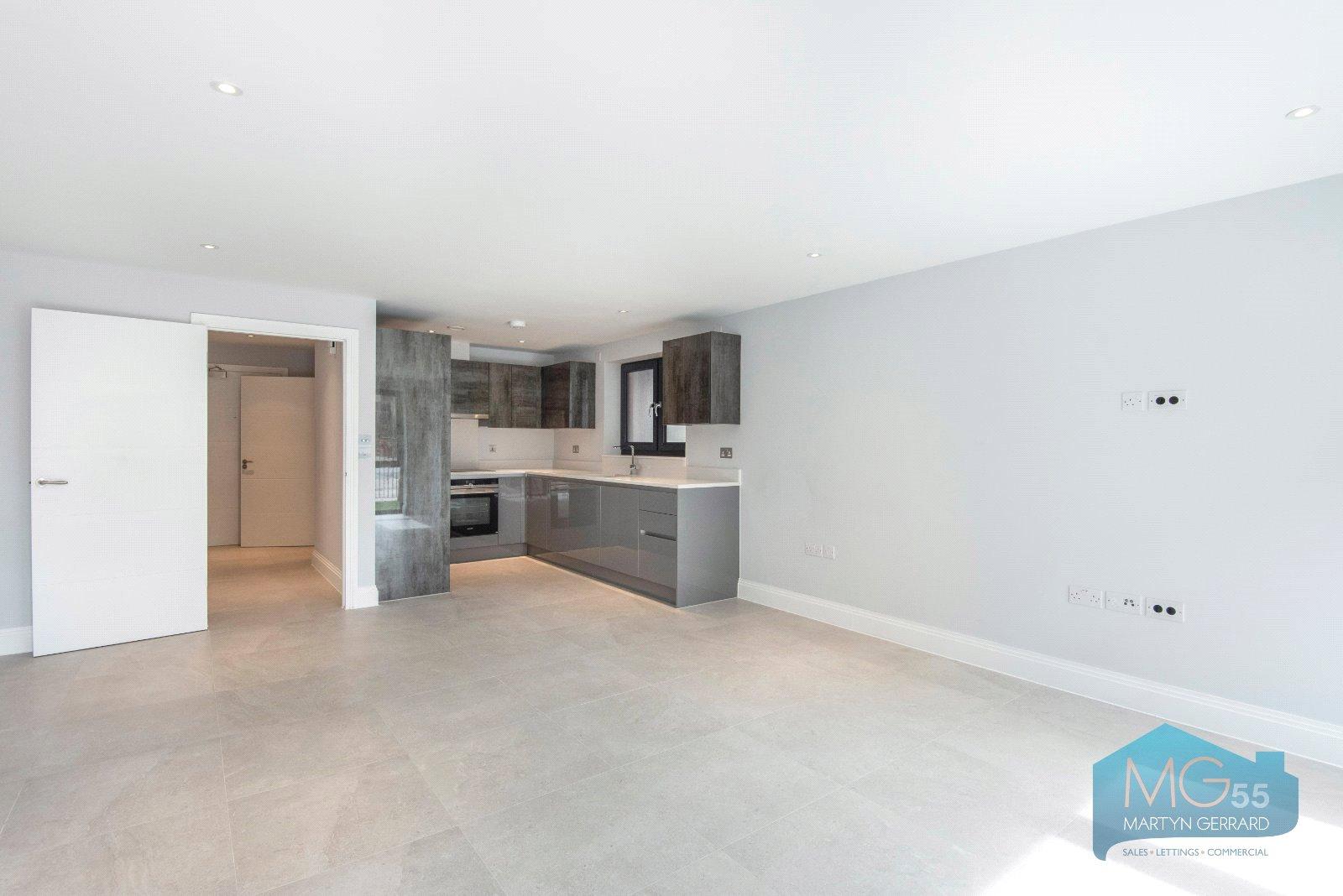 1 bedroom Ground Floor Flat to rent - Martyn Gerrard