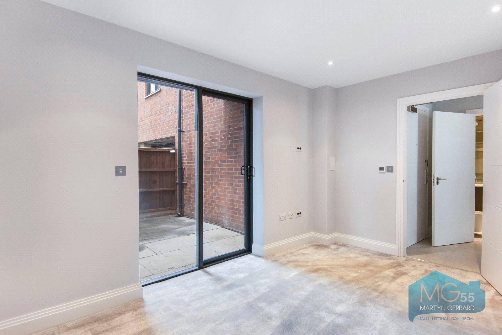 1 bedroom Ground Floor Flat to rent - Martyn Gerrard