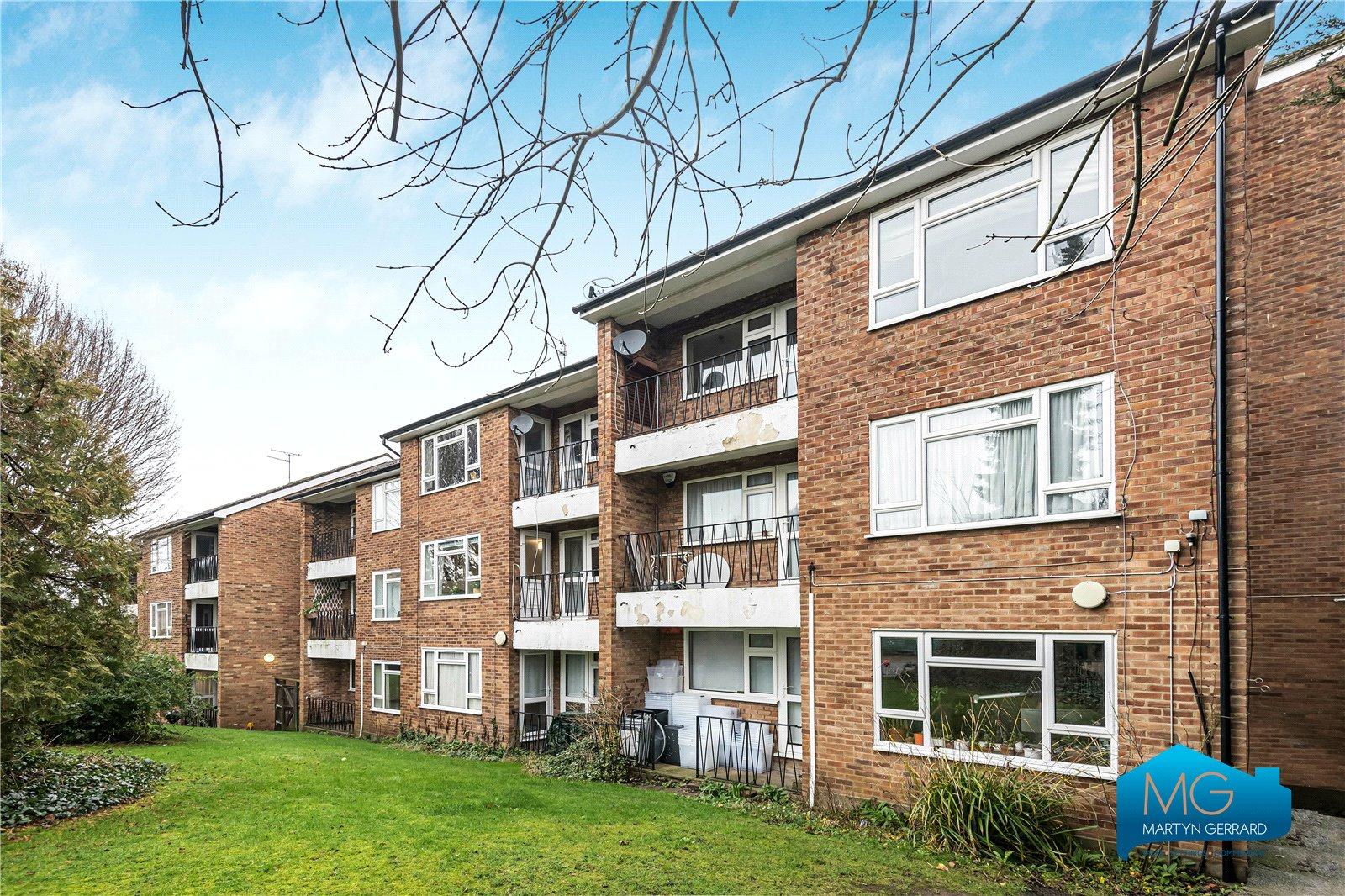2 bedroom Ground Floor Flat to rent - Martyn Gerrard