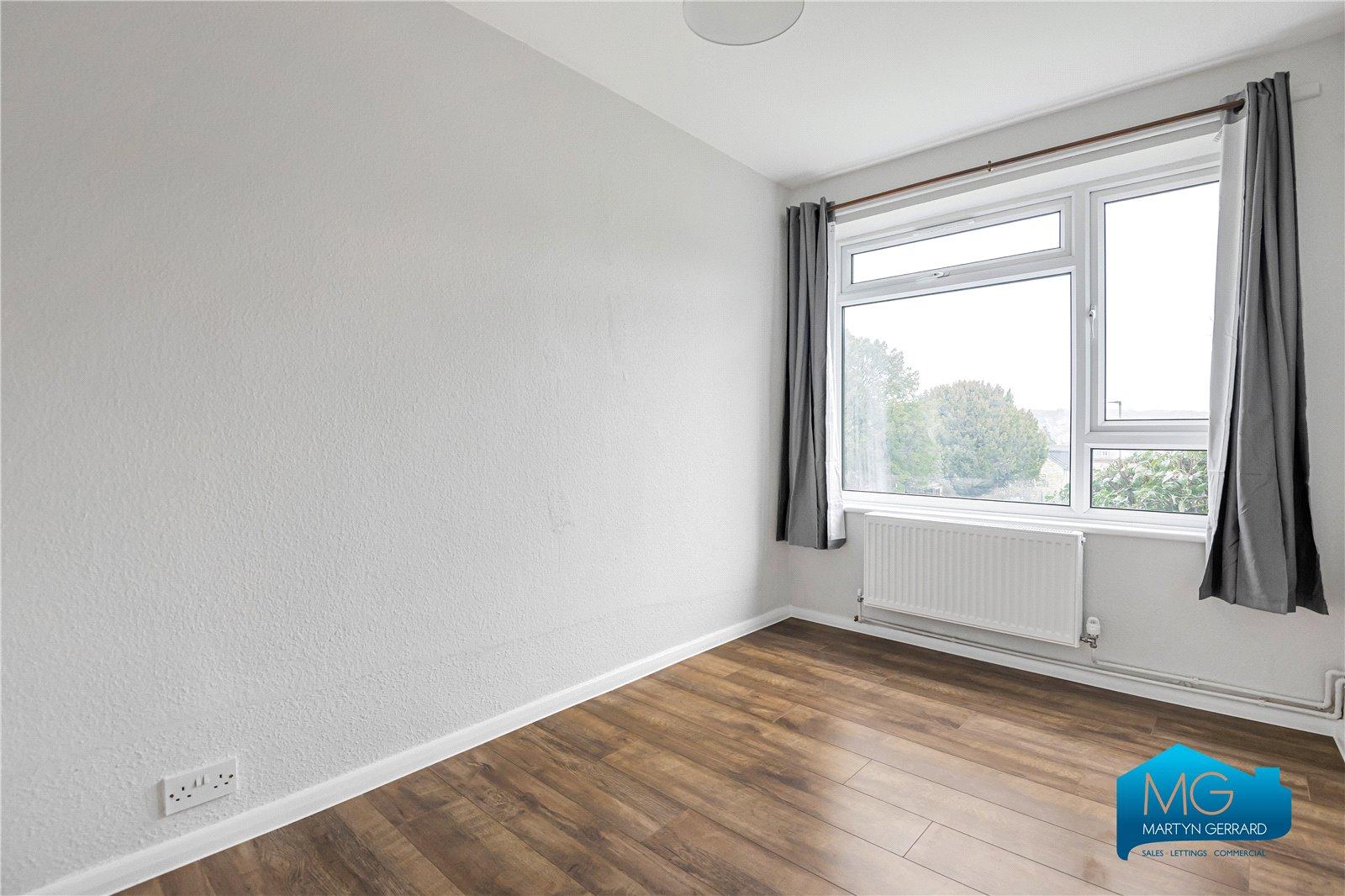 2 bedroom Ground Floor Flat to rent - Martyn Gerrard