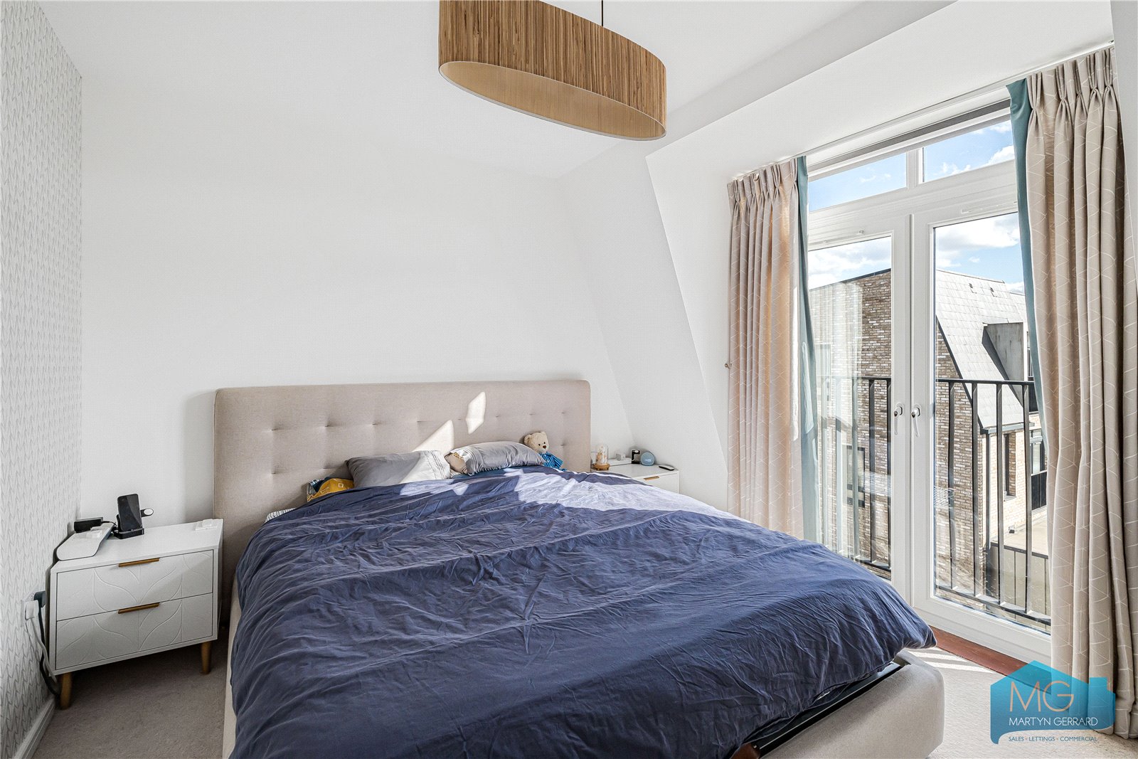4 bedroom End of Terrace House for sale - Martyn Gerrard