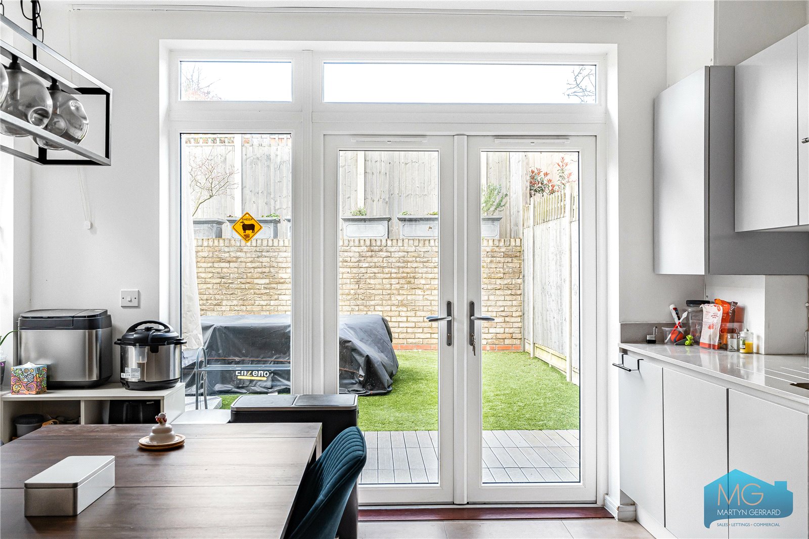 4 bedroom End of Terrace House for sale - Martyn Gerrard