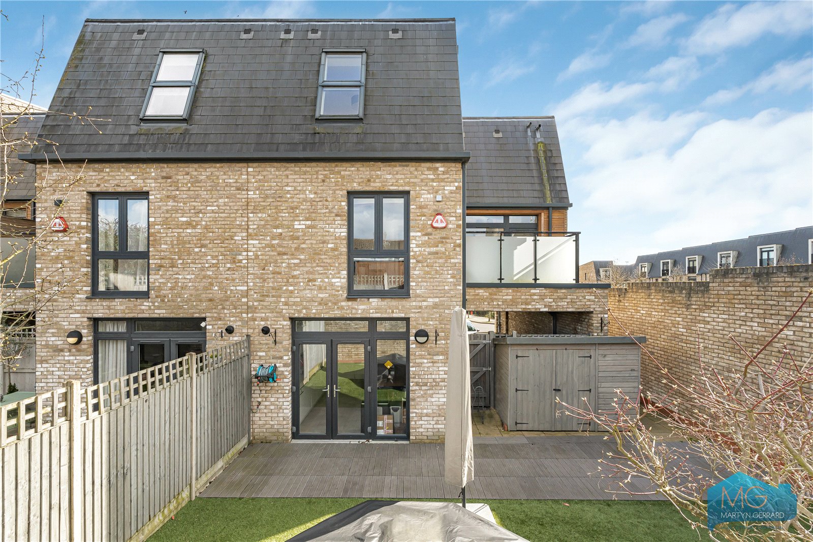 4 bedroom End of Terrace House for sale - Martyn Gerrard