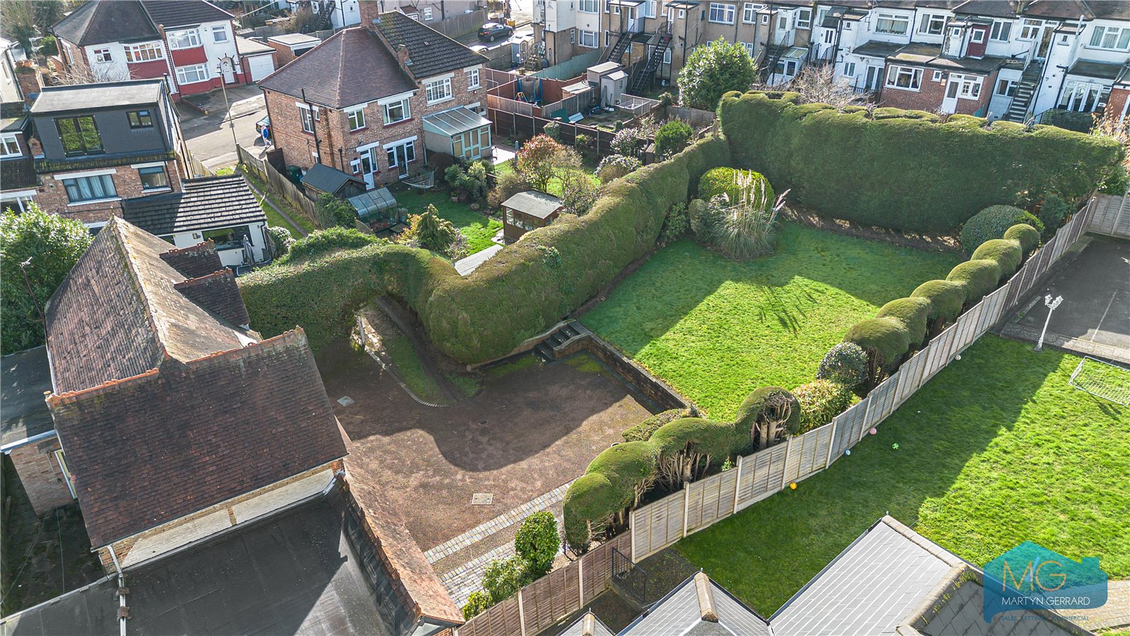4 bedroom Detached House for sale - Martyn Gerrard