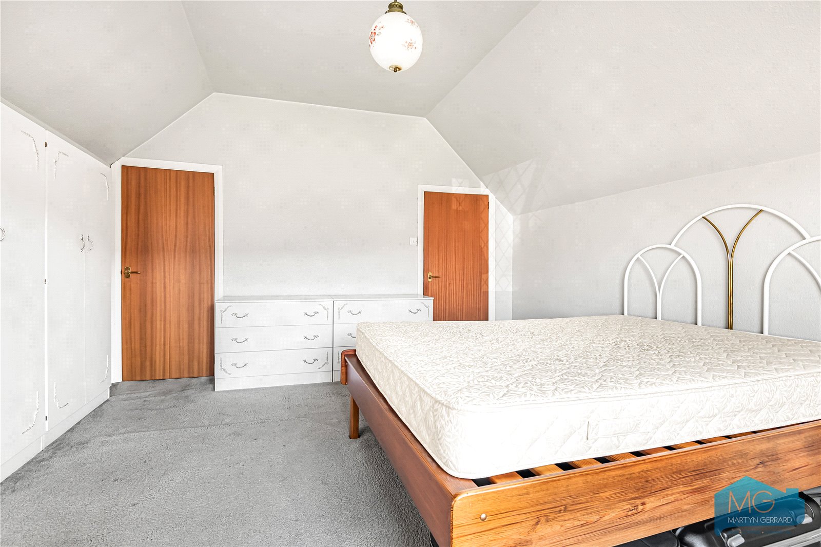 4 bedroom Detached House for sale - Martyn Gerrard