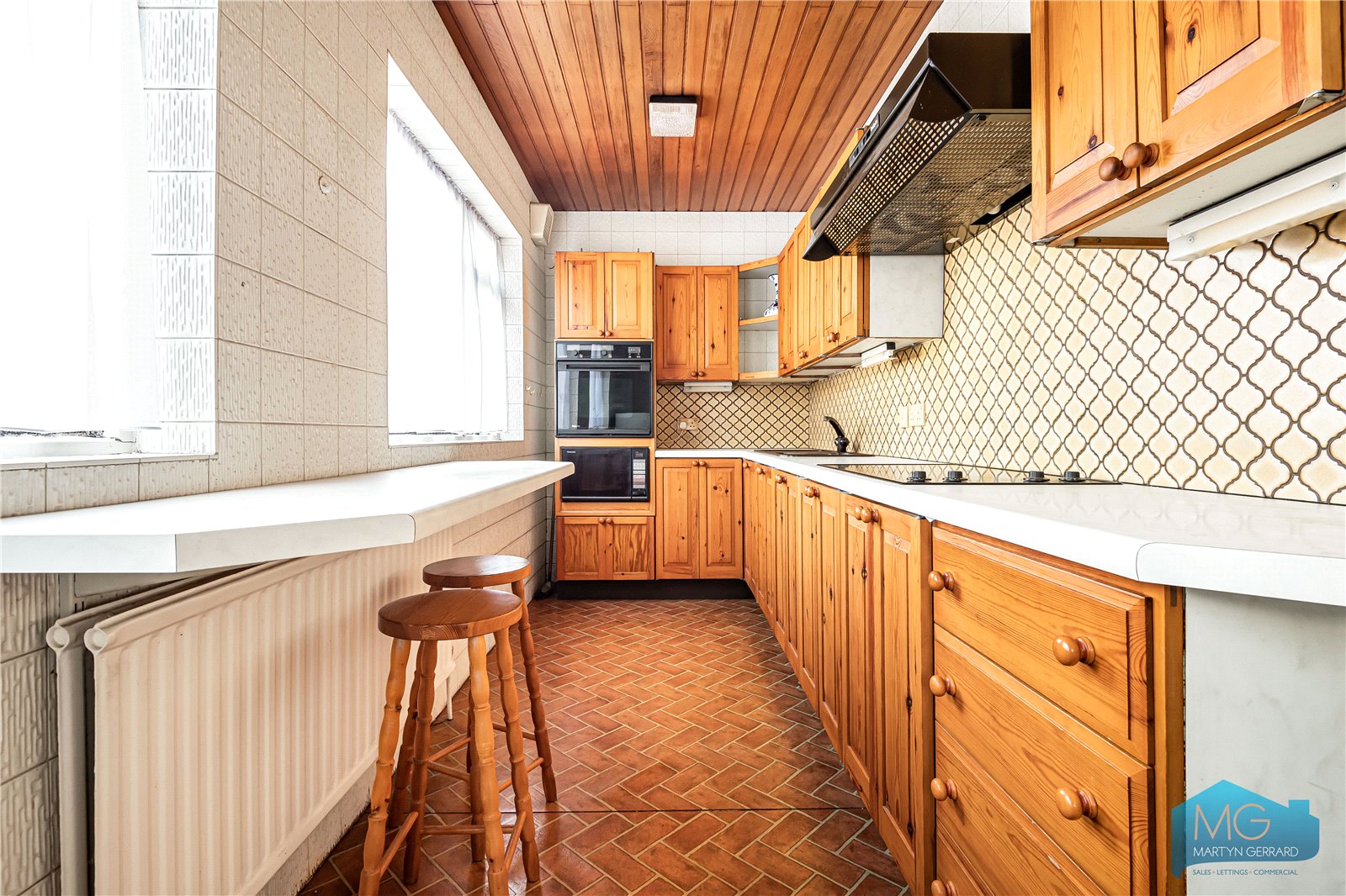4 bedroom Detached House for sale - Martyn Gerrard