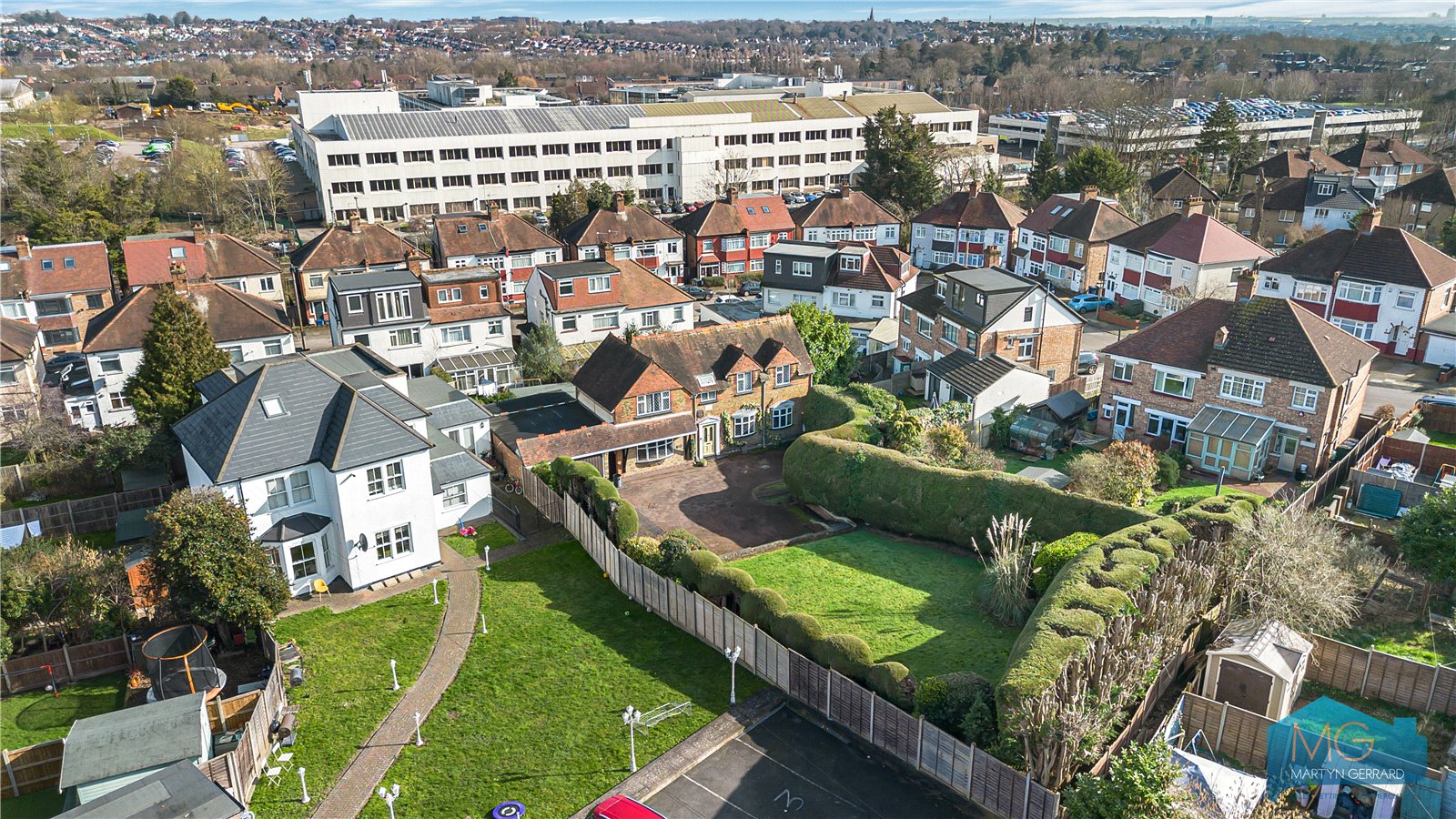 4 bedroom Detached House for sale - Martyn Gerrard