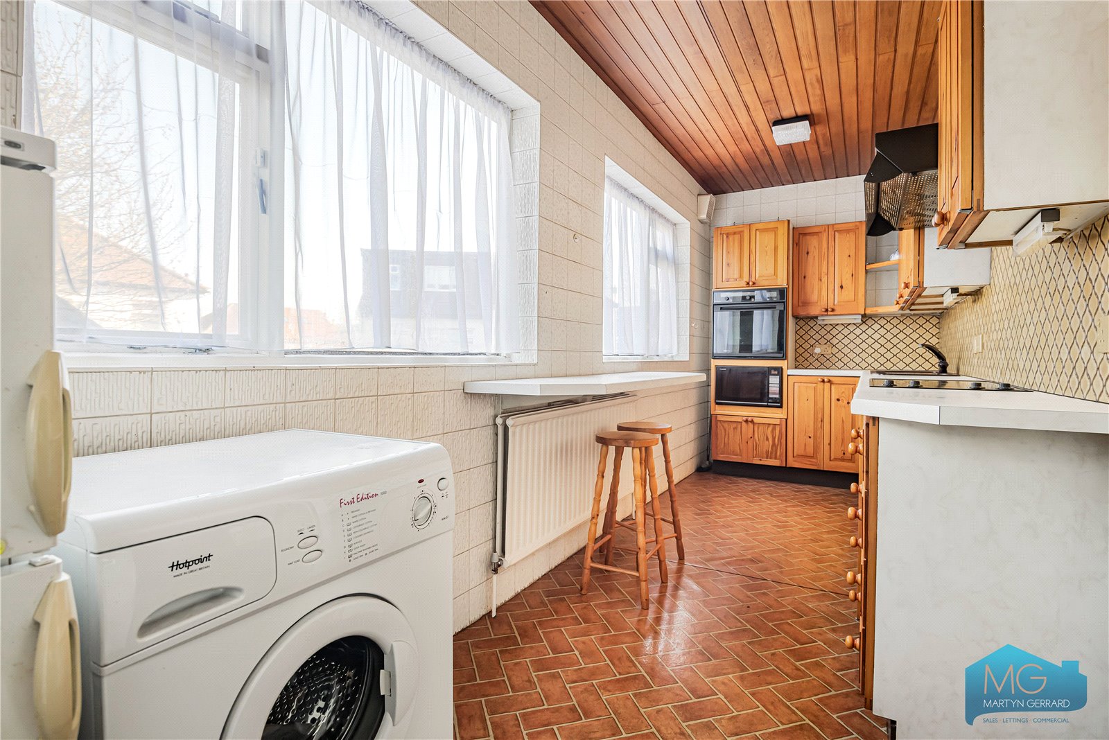 4 bedroom Detached House for sale - Martyn Gerrard