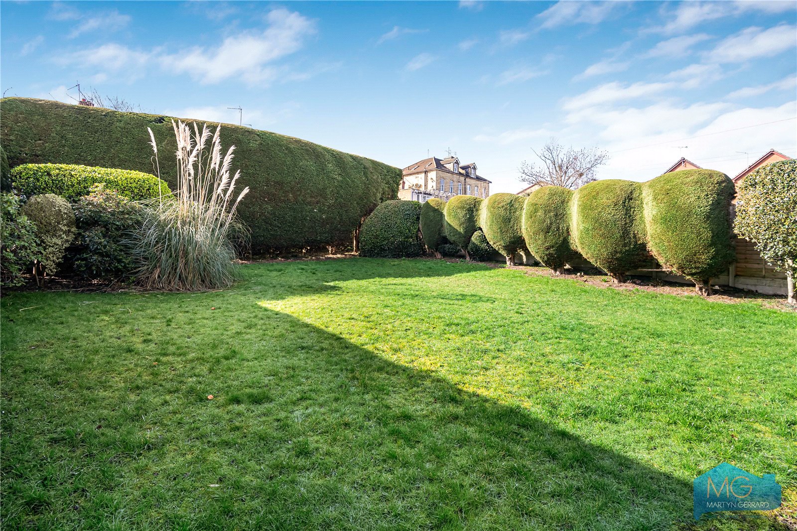 4 bedroom Detached House for sale - Martyn Gerrard