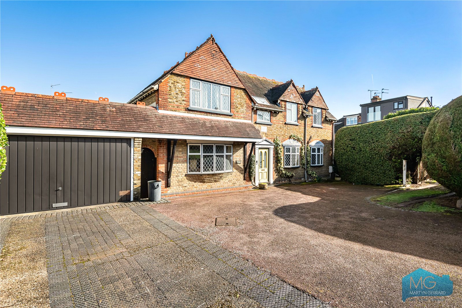 4 bedroom Detached House for sale - Martyn Gerrard