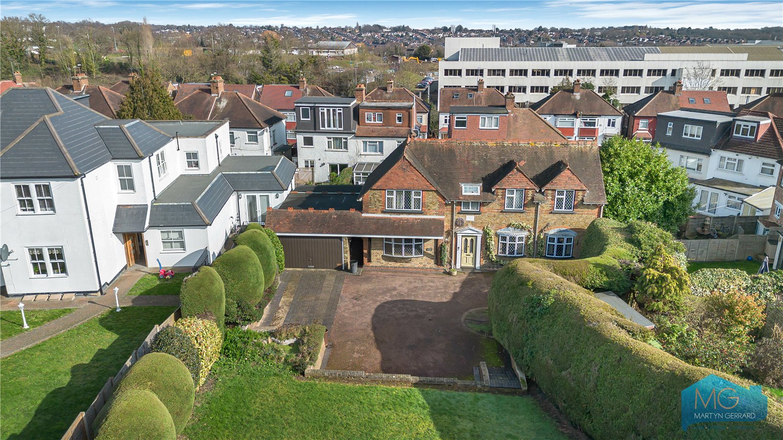 Fernwood Crescent, London, N20+  - Martyn Gerrard