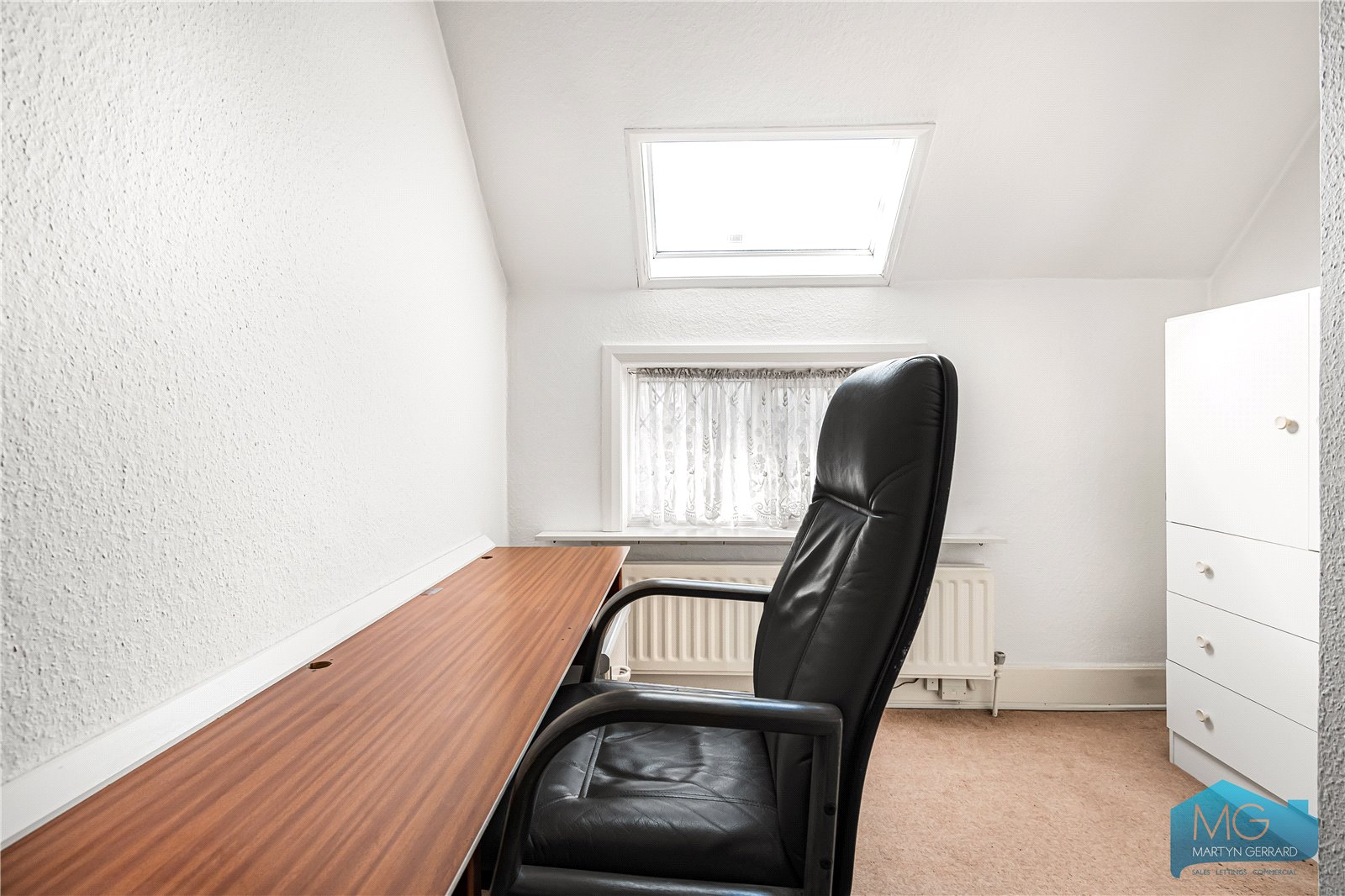 4 bedroom Detached House for sale - Martyn Gerrard