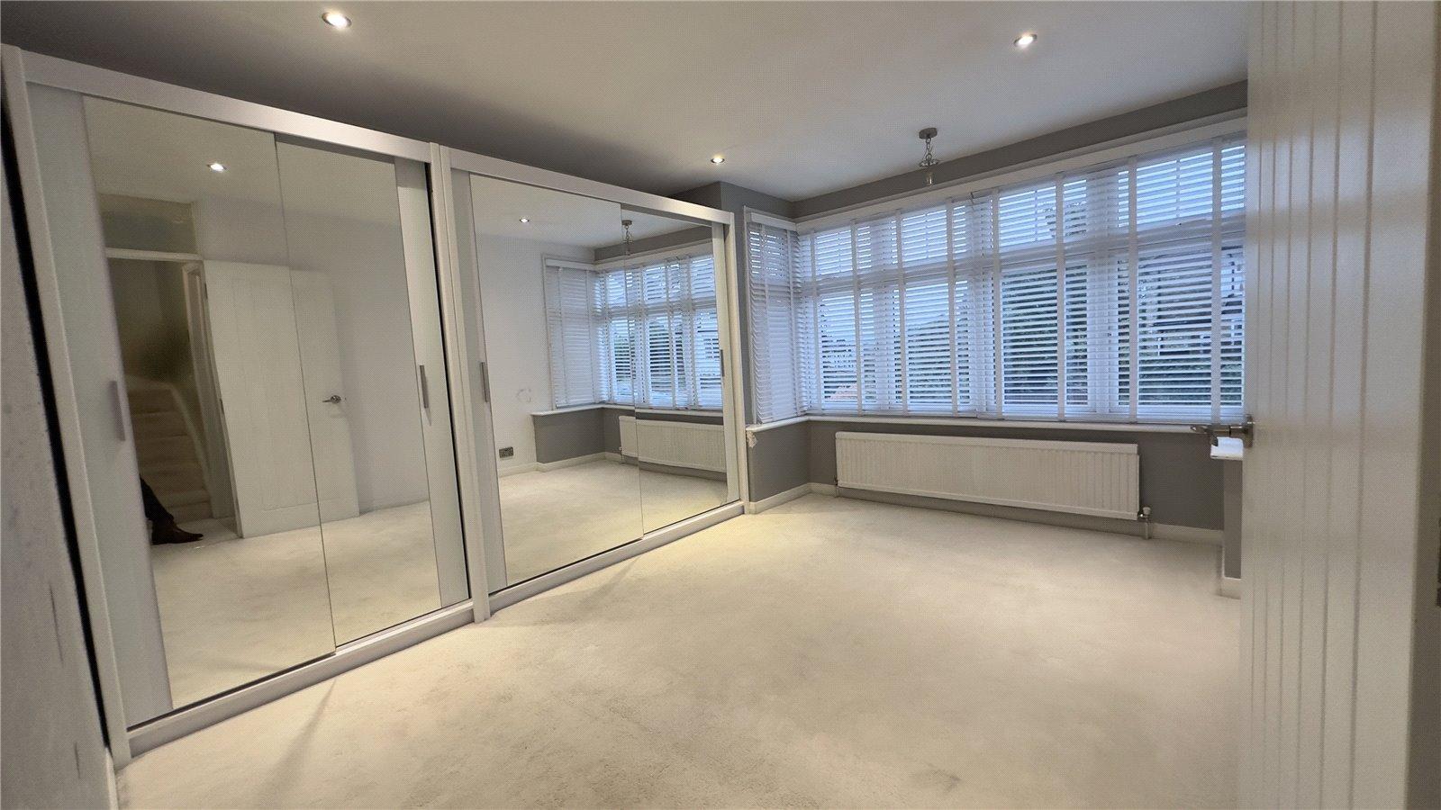 4 bedroom Semi-Detached House to rent - Martyn Gerrard